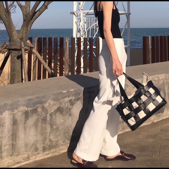 🔥🔥BASKEt TOTE PU LEATHER 👛 - Picture 6 of 6